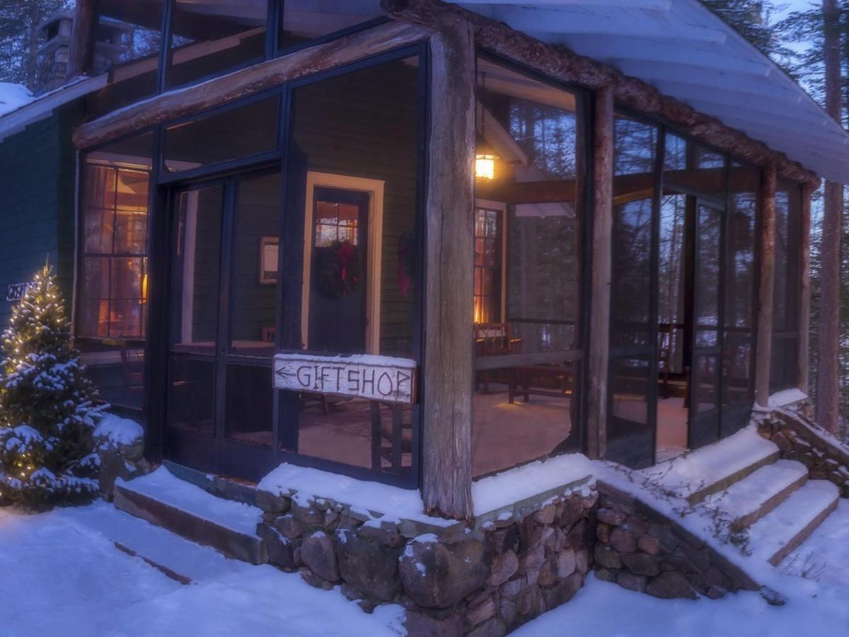 Отель White Pine Camp Paul Smiths Экстерьер фото