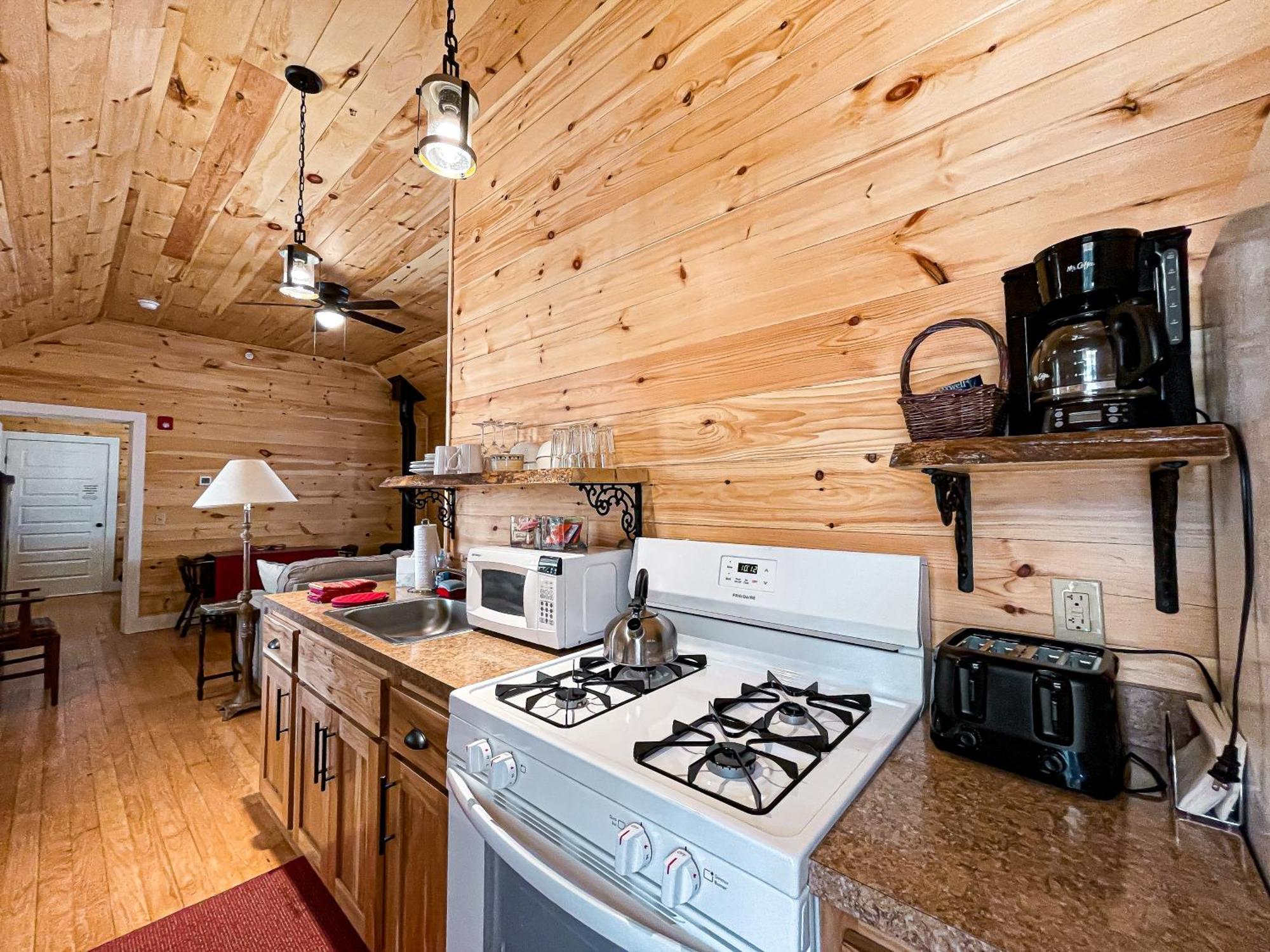Отель White Pine Camp Paul Smiths Номер фото