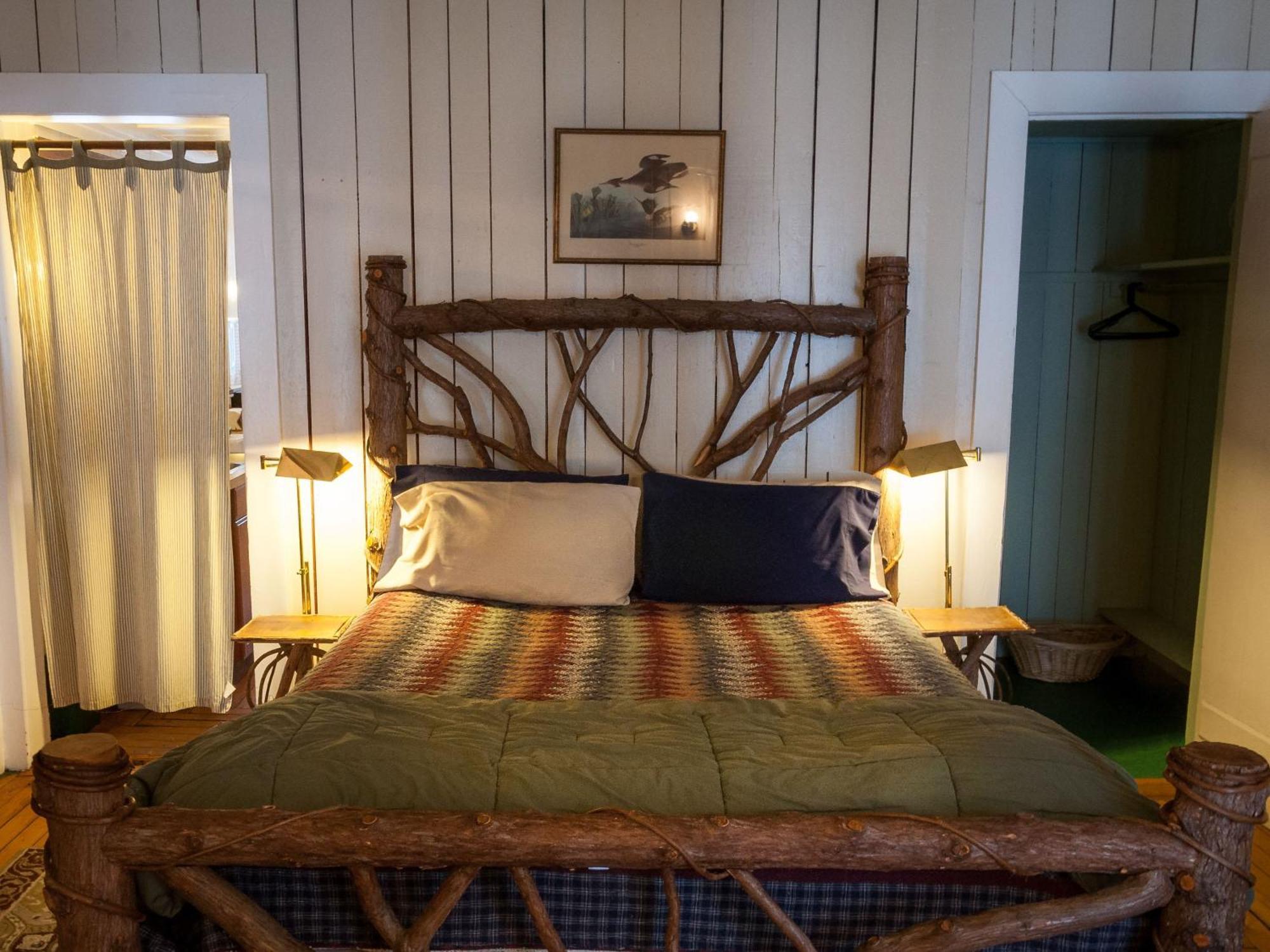 Отель White Pine Camp Paul Smiths Номер фото